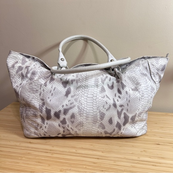 Cavalcanti Elegant White and Gray Women's Leather Tote Bag - Picture 10 of 11